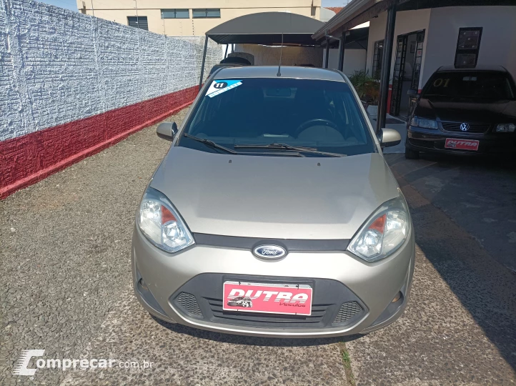 FIESTA 1.6 MPI Class Sedan 8V