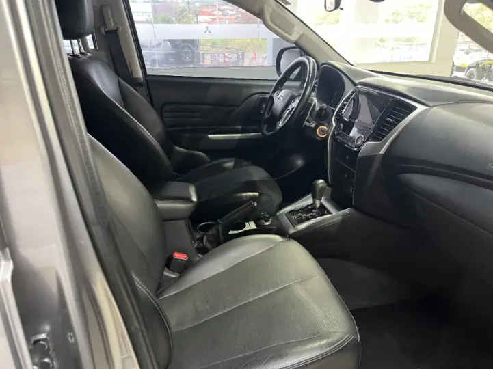 L200 TRITON 2.4 16V Turbo Sport HPE CD 4X4