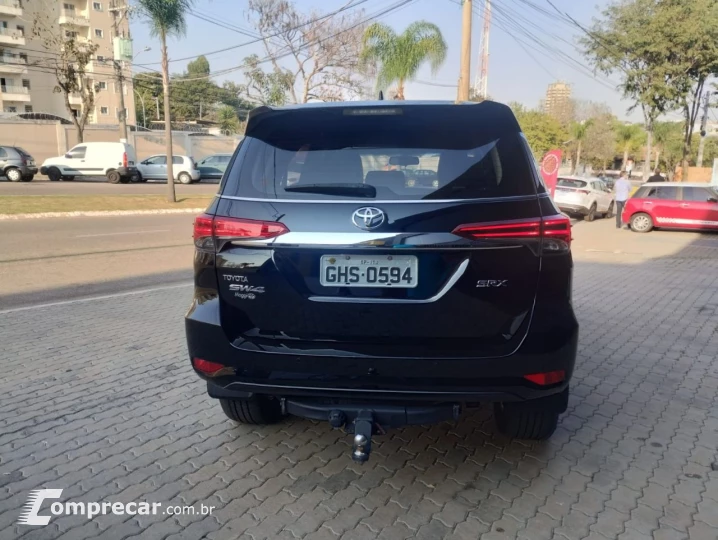 Hilux SW4 2.8 4P SRX 4X4 TURBO DIESEL AUTOMÁTICO