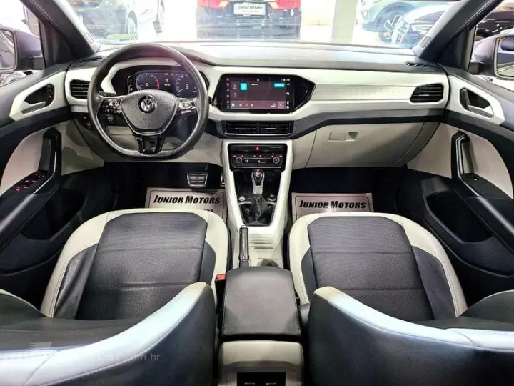 T CROSS HIGHLINE 250 TSI AUT