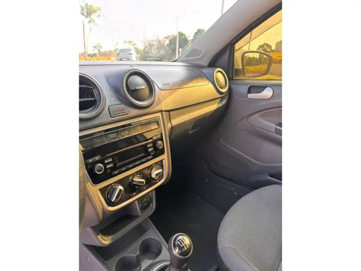 SAVEIRO 1.6 MI CS 8V FLEX 2P MANUAL G.VI