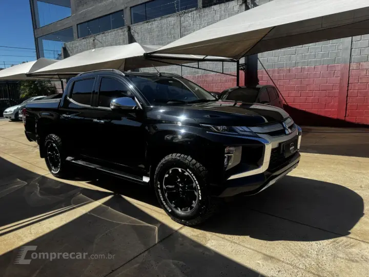 L 200 Triton 2.4 16V SPORT HPE 4X4 CABINE DUPLA TURBO DIESEL