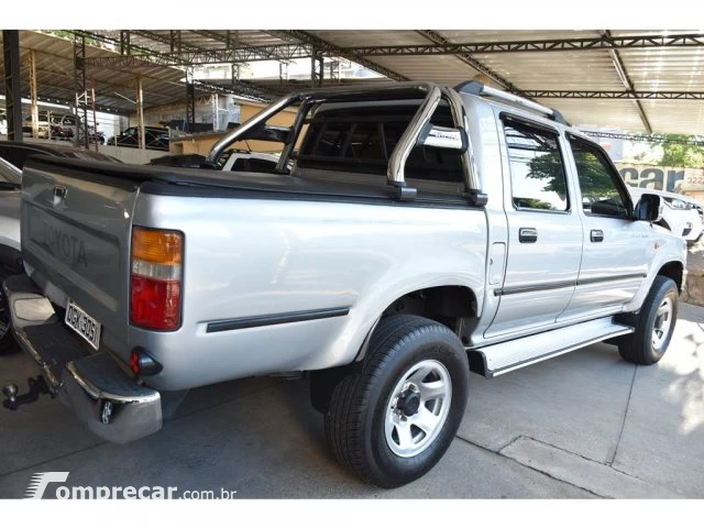 HILUX - 3.0 SRV 4X2 CD 8V 4P MANUAL