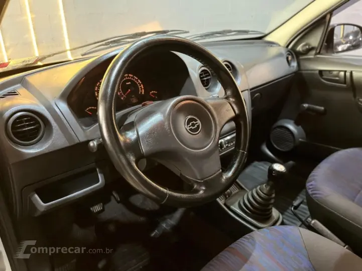 CELTA 1.0 MPFI Life 8V