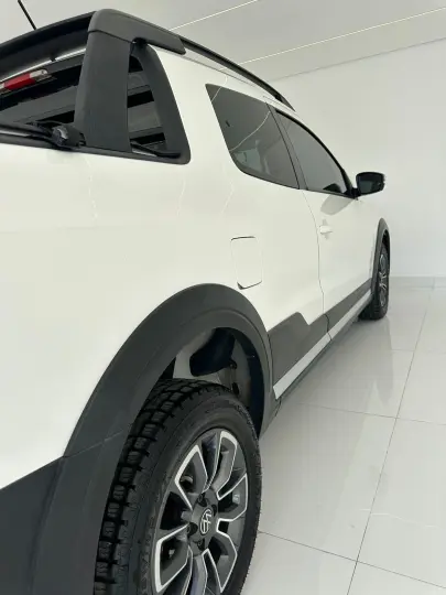 SAVEIRO 1.6 Cross CD 16V