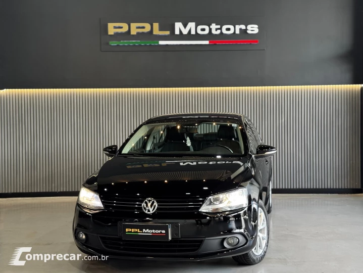 JETTA 2.0 COMFORTLINE 120CV FLEX 4P TIPTRONIC