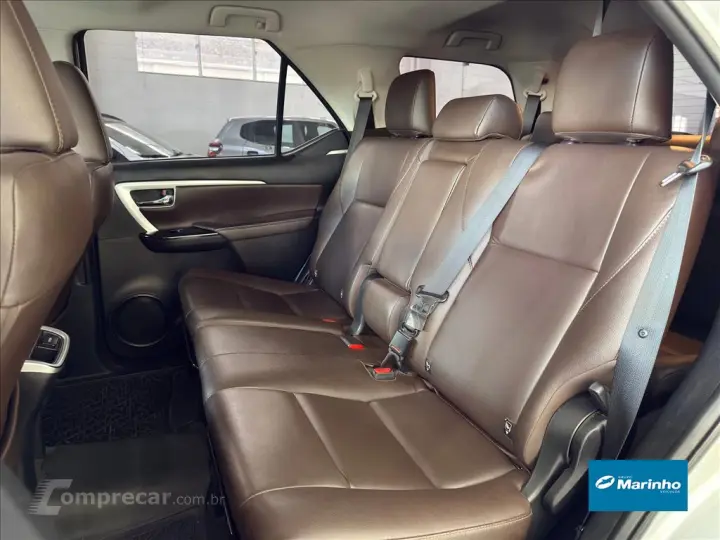 HILUX SW4 2.8 SRX 4X4 7 LUGARES 16V TURBO INTERCO