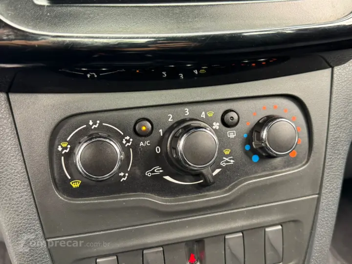 LOGAN 1.0 12V SCE Life