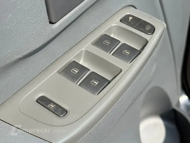 SPACEFOX - 1.6 MI 8V 4P MANUAL