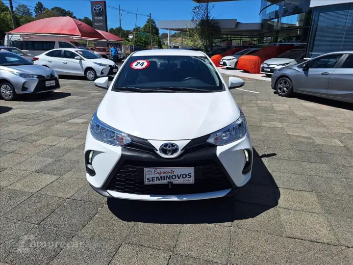 YARIS 1.5 16V FLEX SEDAN XL MULTIDRIVE