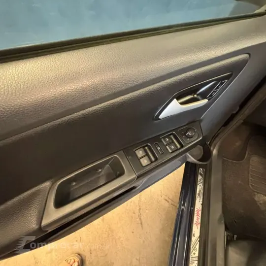 Fox Rock in Rio 1.6 Mi Total Flex 8V 5p