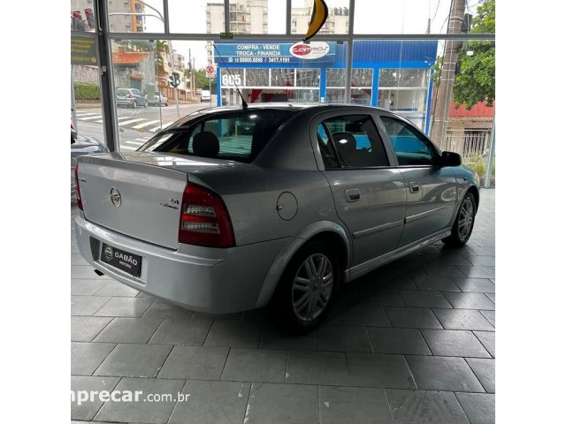 ASTRA SEDAN - 2.0 MPFI ELEGANCE SEDAN 8V 4P MANUAL