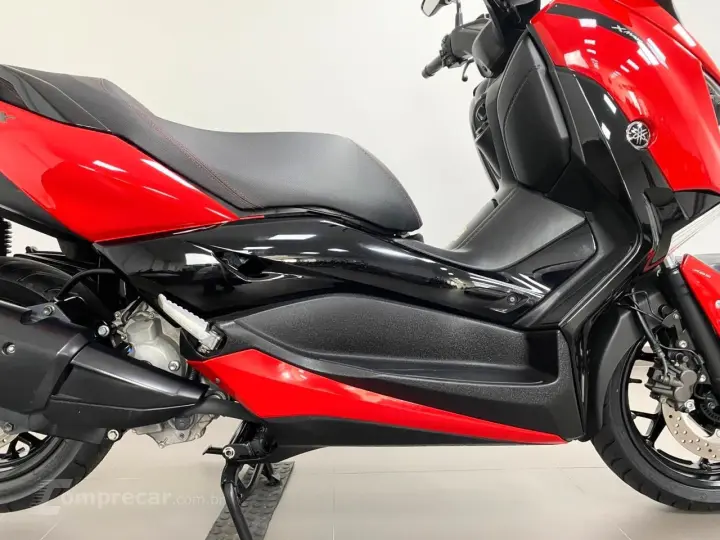 YAMAHA XMAX 250 ABS