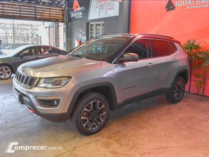 COMPASS 2.0 16V DIESEL TRAILHAWK 4X4 AUTOMÁTICO