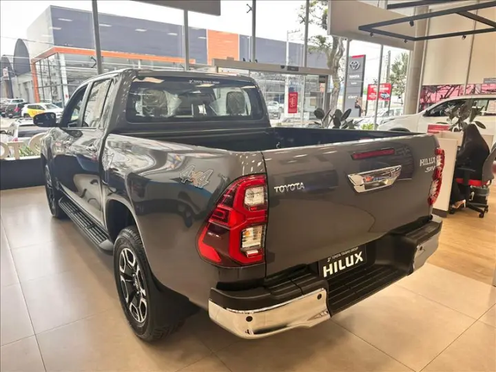 HILUX 2.8 D-4d Turbo CD SRV 4X4
