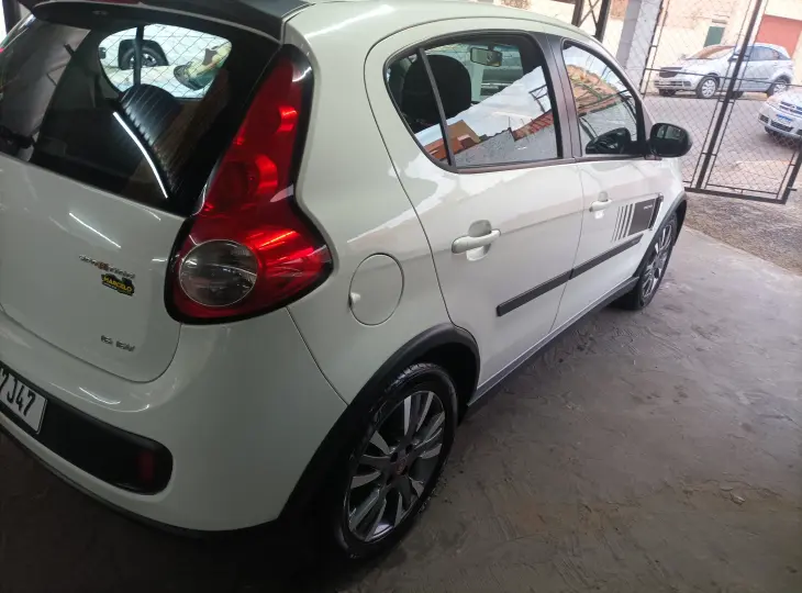 PALIO 1.6 MPI Sporting 16V