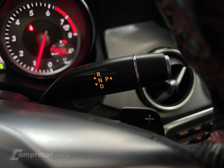 GLA 250 2.0 16V TURBO GASOLINA SPORT 4P AUTOMÁTICO