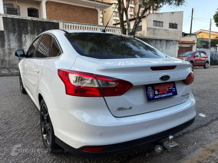 FOCUS 2.0 Titanium Plus 16V