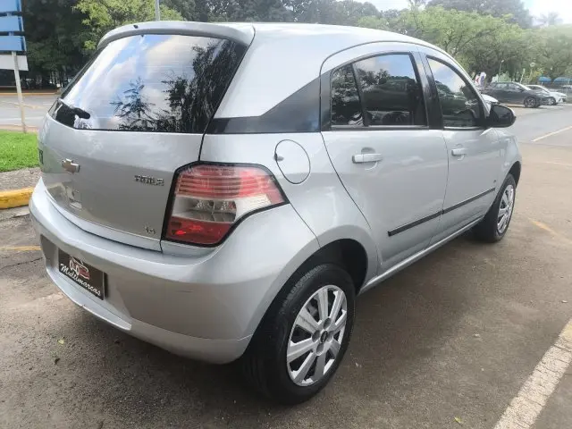 AGILE - 1.4 MPFI LT 8V 4P MANUAL