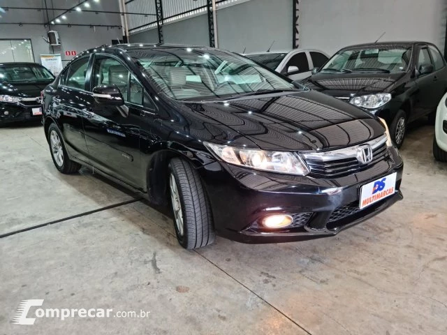 CIVIC - 1.8 EXS 16V 4P AUTOMÁTICO