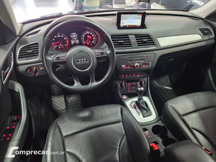 Q3 1.4 TFSI Ambiente Plus S Tronic