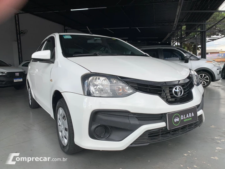 ETIOS 1.5 X Plus Sedan 16V