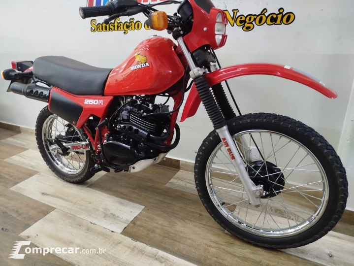 XL 250 R