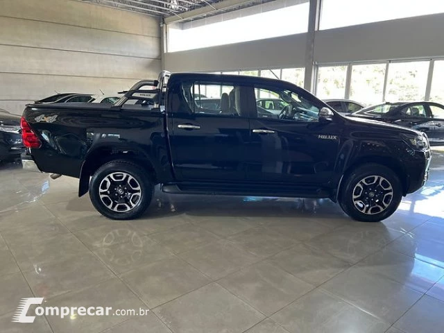 HILUX - 2.8 D-4D TURBO CD SRV 4X4 AUTOMÁTICO