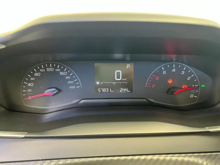 208 ACTIVE 1.6 FLEX 16V 5P AUT.