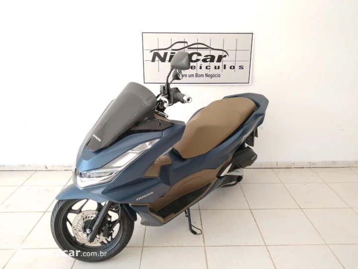 PCX 160 DLX