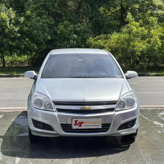 VECTRA SEDAN ELEGANCE