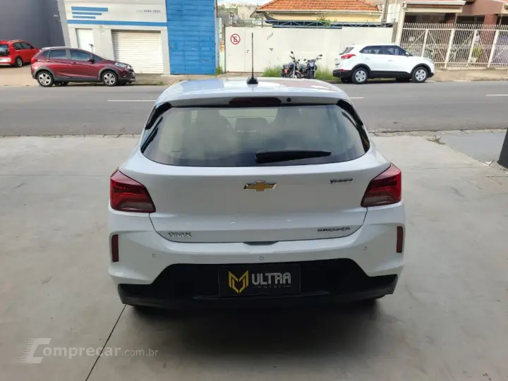 ONIX HATCH PREM. 1.0 12V TB Flex 5p Aut.