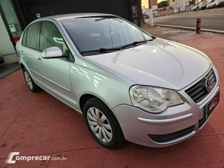 Polo Sedan I MOTION  1.6 Total Flex  4p