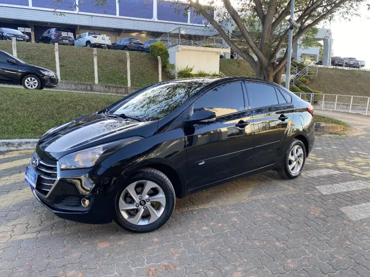 HB20S 1.6 COMFORT PLUS 16V FLEX 4P AUTOMÁTICO
