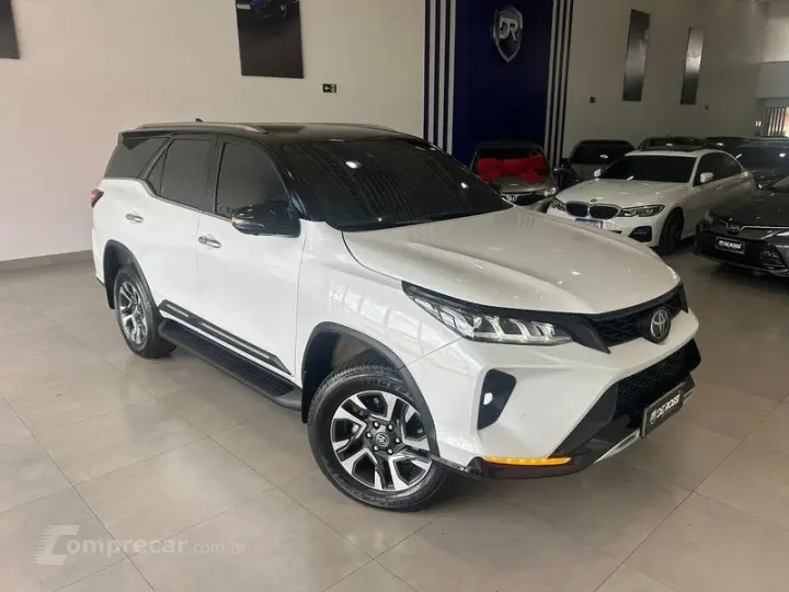 HILUX SW4 DIAMOND 2.8 TB 4X4 DIE. AUT.