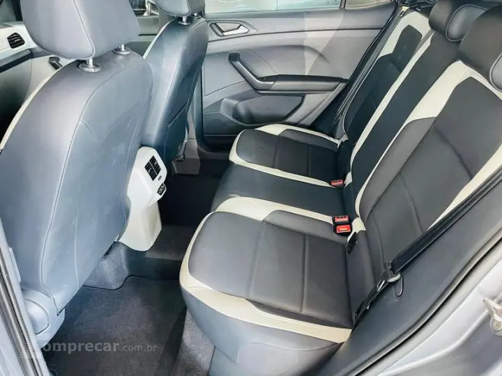 T CROSS HIGHLINE 250 TSI AUT