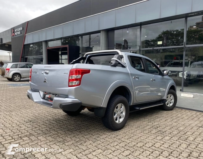 L200 TRITON 2.4 16V Turbo Sport HPE TOP CD 4X4