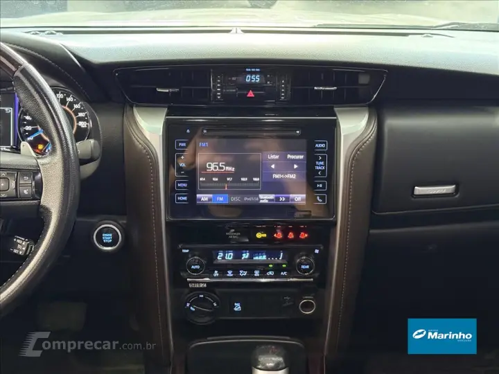 HILUX SW4 2.8 SRX 4X4 7 LUGARES 16V TURBO INTERCO