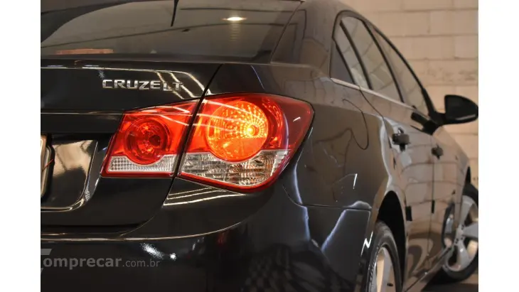 CRUZE SEDAN - 1.8 LT 16V 4P AUTOMÁTICO