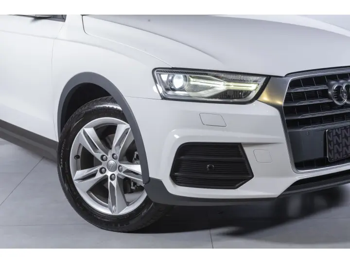 Q3 1.4 TFSI AMBIENTE GASOLINA 4P S TRONIC
