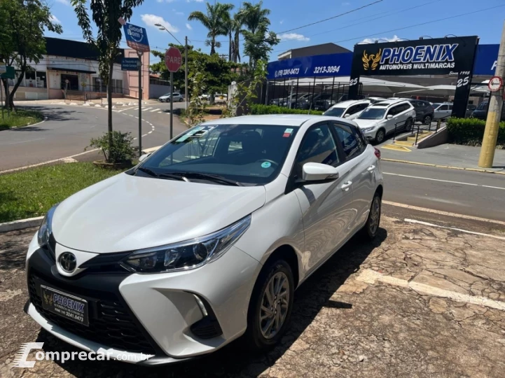 YARIS 1.5 16V XS Connect