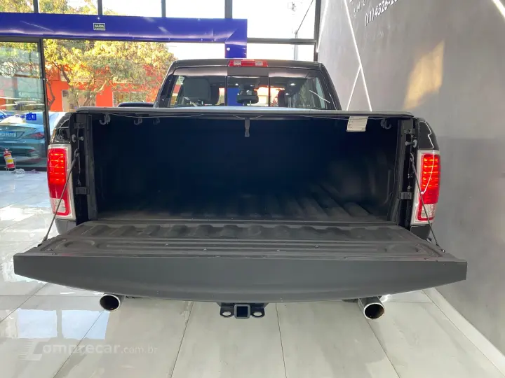 CLASSIC LARAMIE 5.7 CD V8 4X4 Aut.