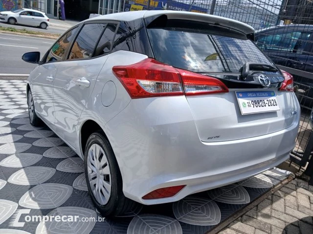 YARIS HATCH - 1.3 16V XL LIVE MULTIDRIVE