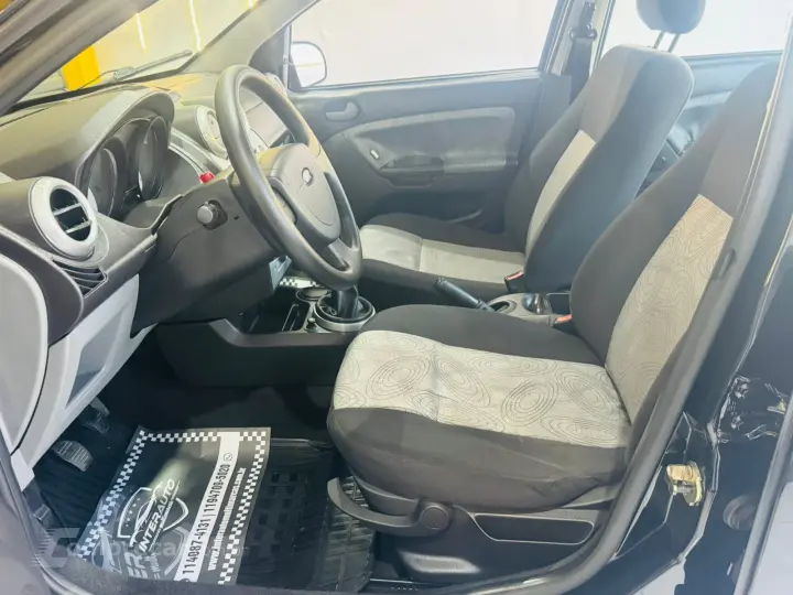 FIESTA 1.6 SE Sedan 16V