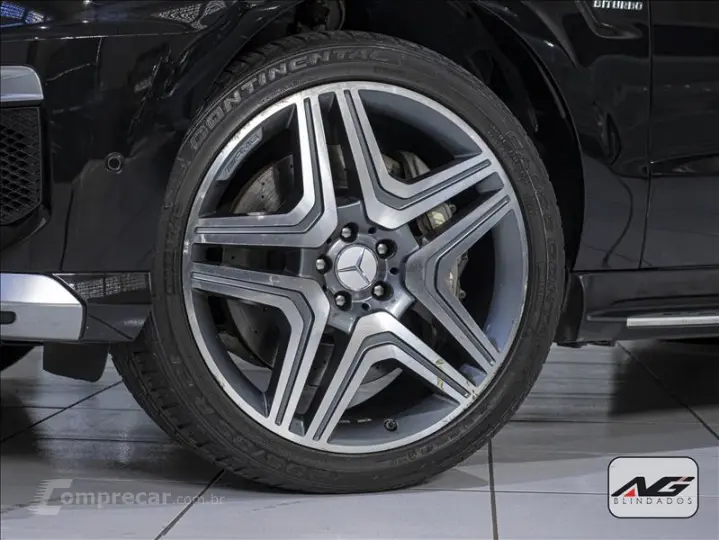 ML 63 AMG 5.5 V8 32V Biturbo