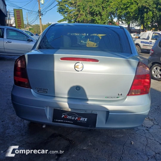 Corsa Sedan Premiun 1.4