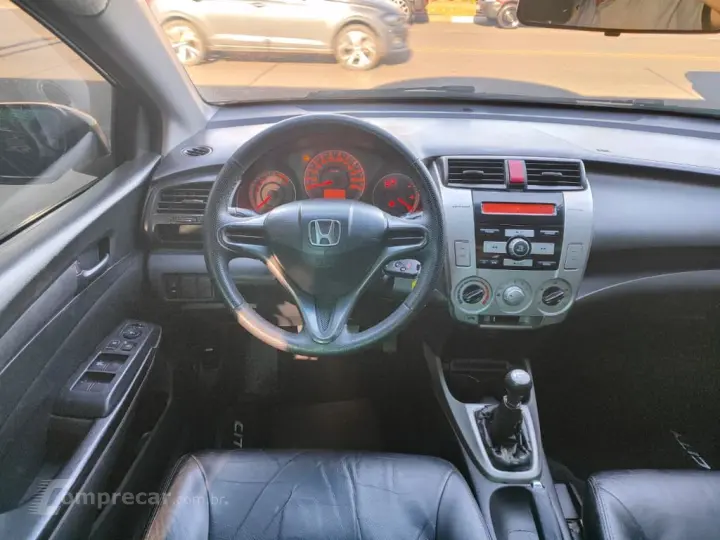 CITY Sedan LX 1.5 Flex 16V 4p Mec.