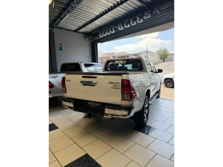 HILUX 2.8 SRX 4X4 CD 16V DIESEL 4P AUTOMÁTICO