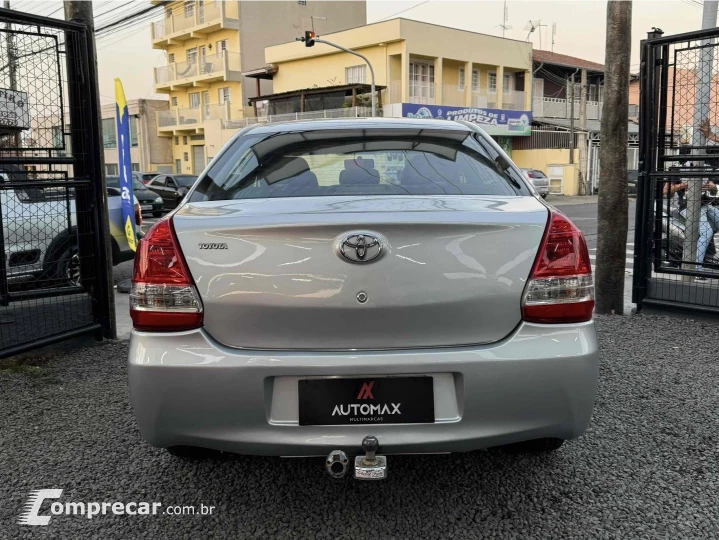 ETIOS 1.5 X SEDAN 16V FLEX 4P MANUAL