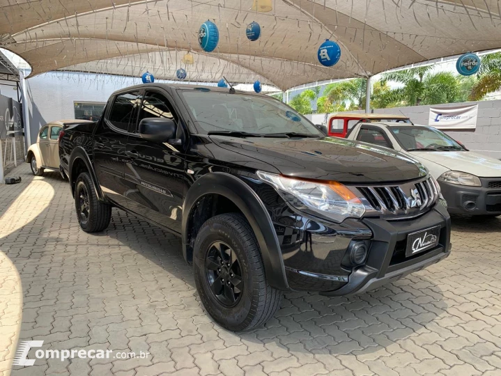 L200 TRITON 2.4 16V Turbo Outdoor GLS CD 4X4